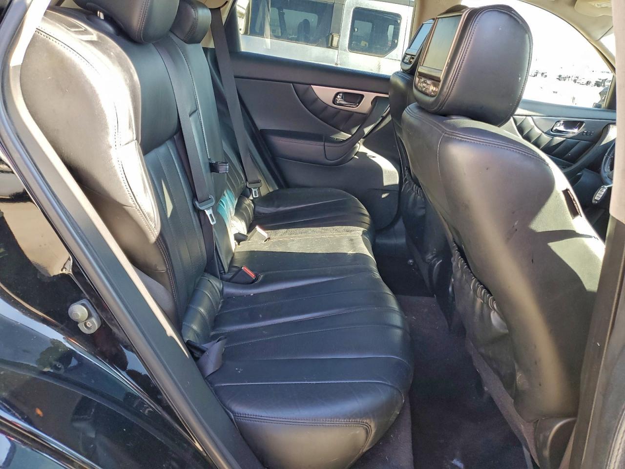 2012 INFINITI FX35