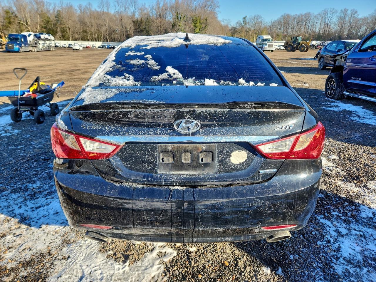 2011 HYUNDAI SONATA