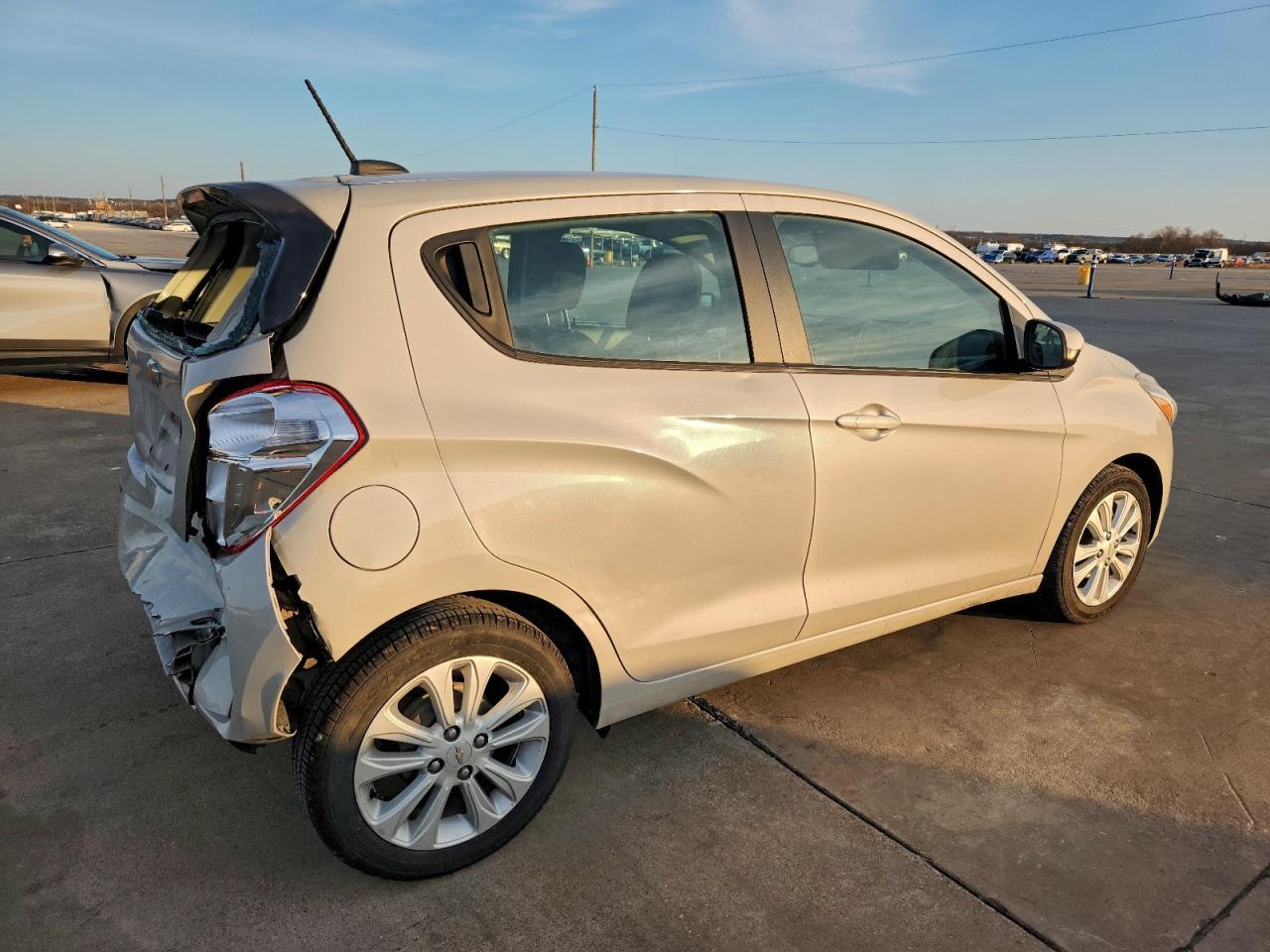 2017 CHEVROLET Spark