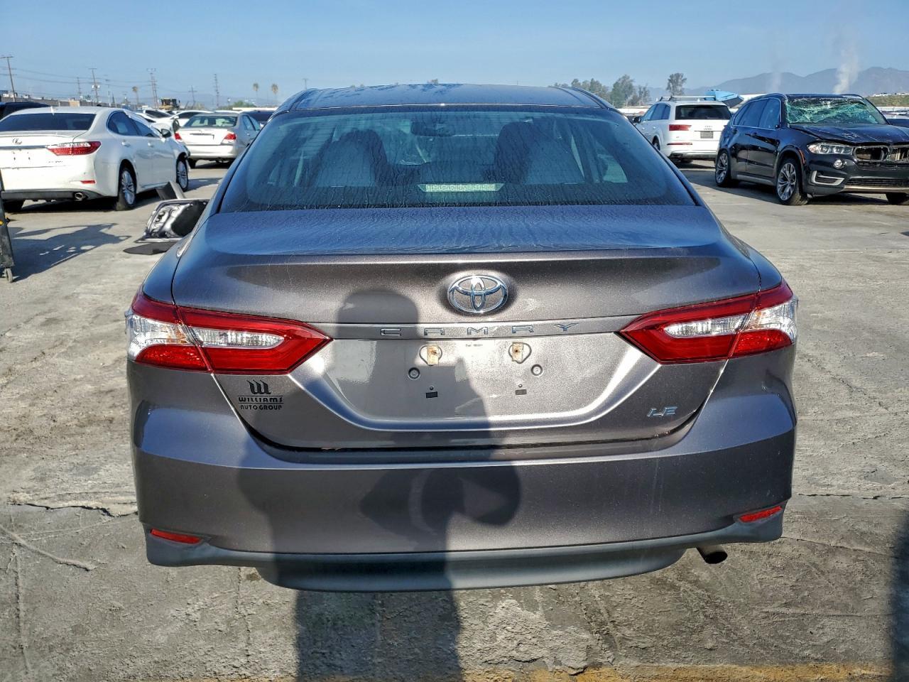 2018 TOYOTA CAMRY