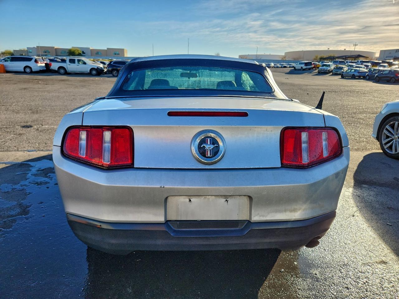 2010 FORD MUSTANG