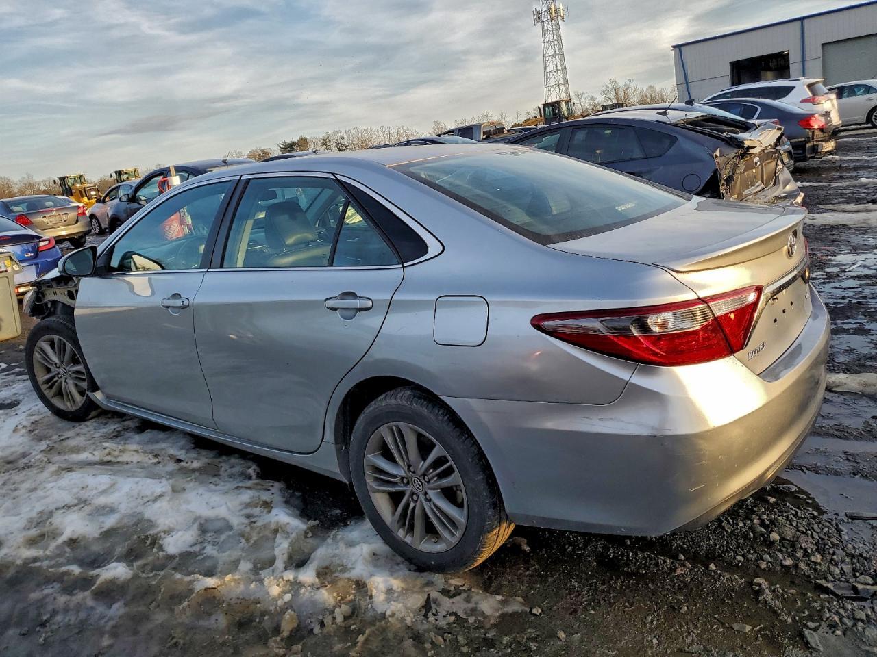 2017 TOYOTA CAMRY