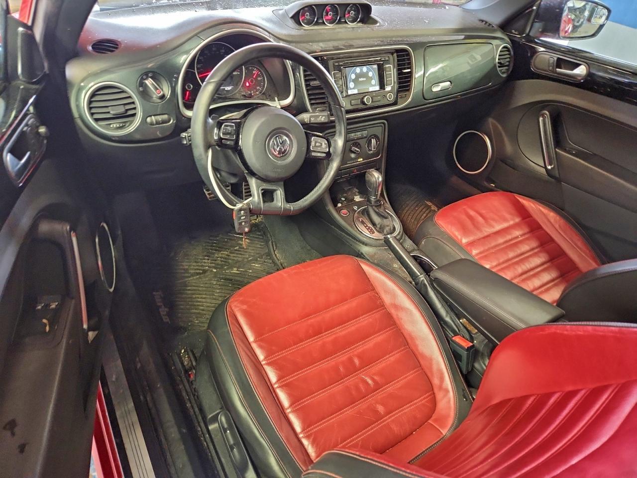 2012 VOLKSWAGEN Beetle