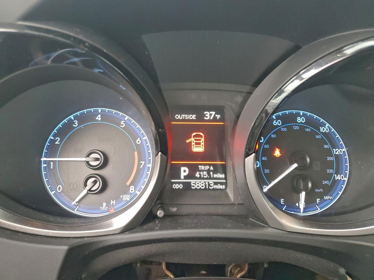 2015 TOYOTA COROLLA