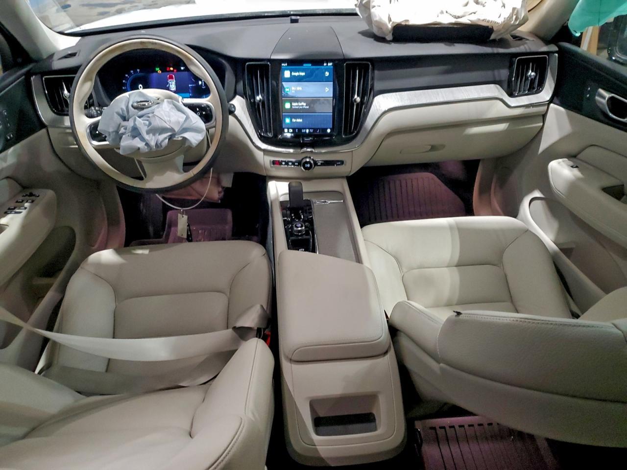 2025 VOLVO XC60