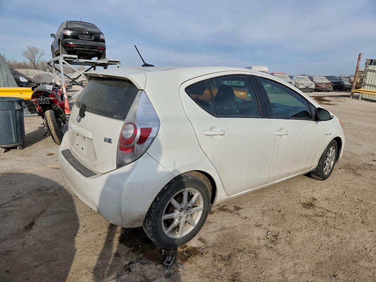 2013 TOYOTA Prius c