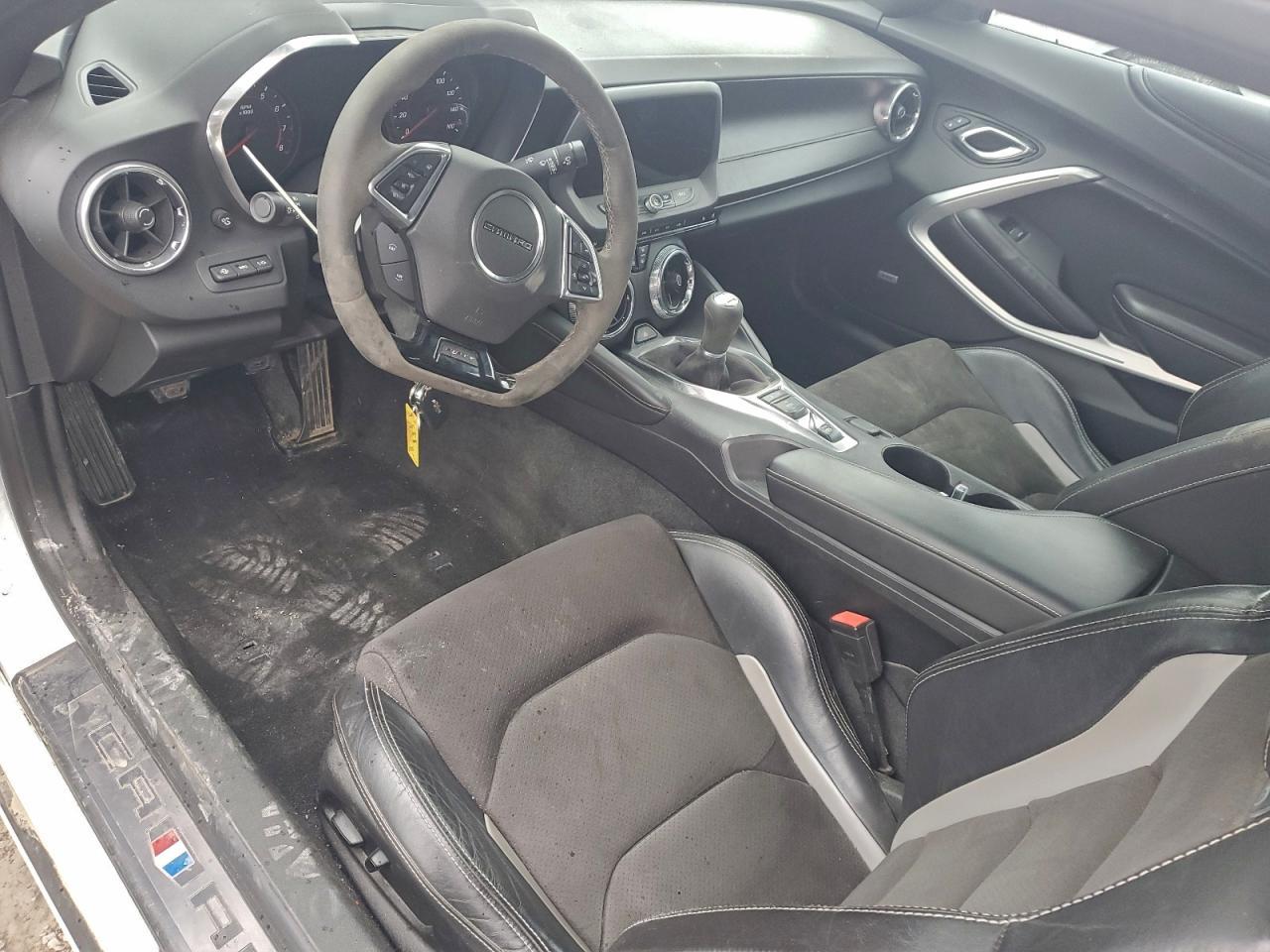 2017 CHEVROLET Camaro