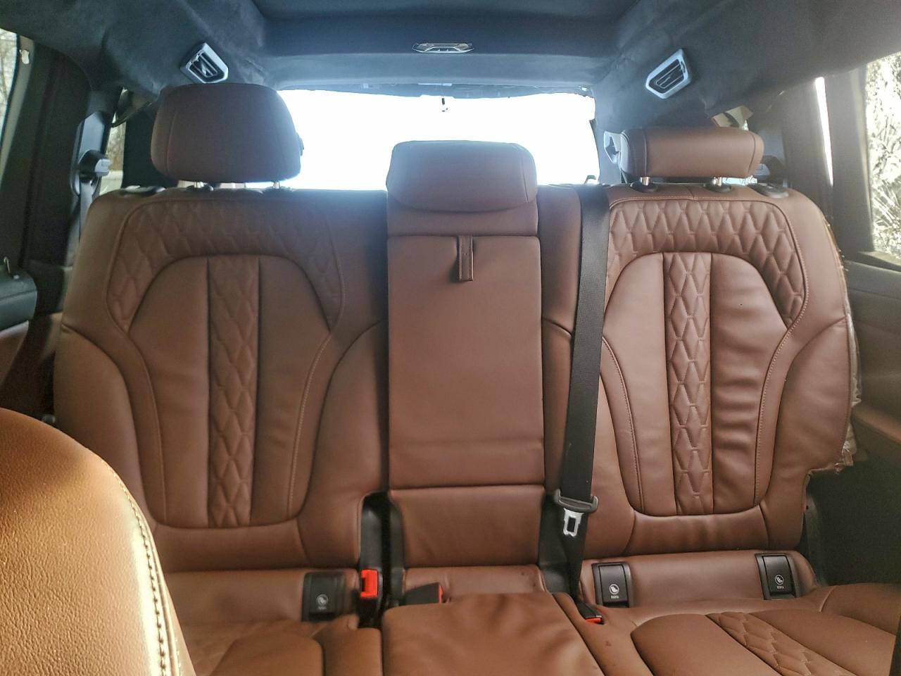 2026 BMW X7
