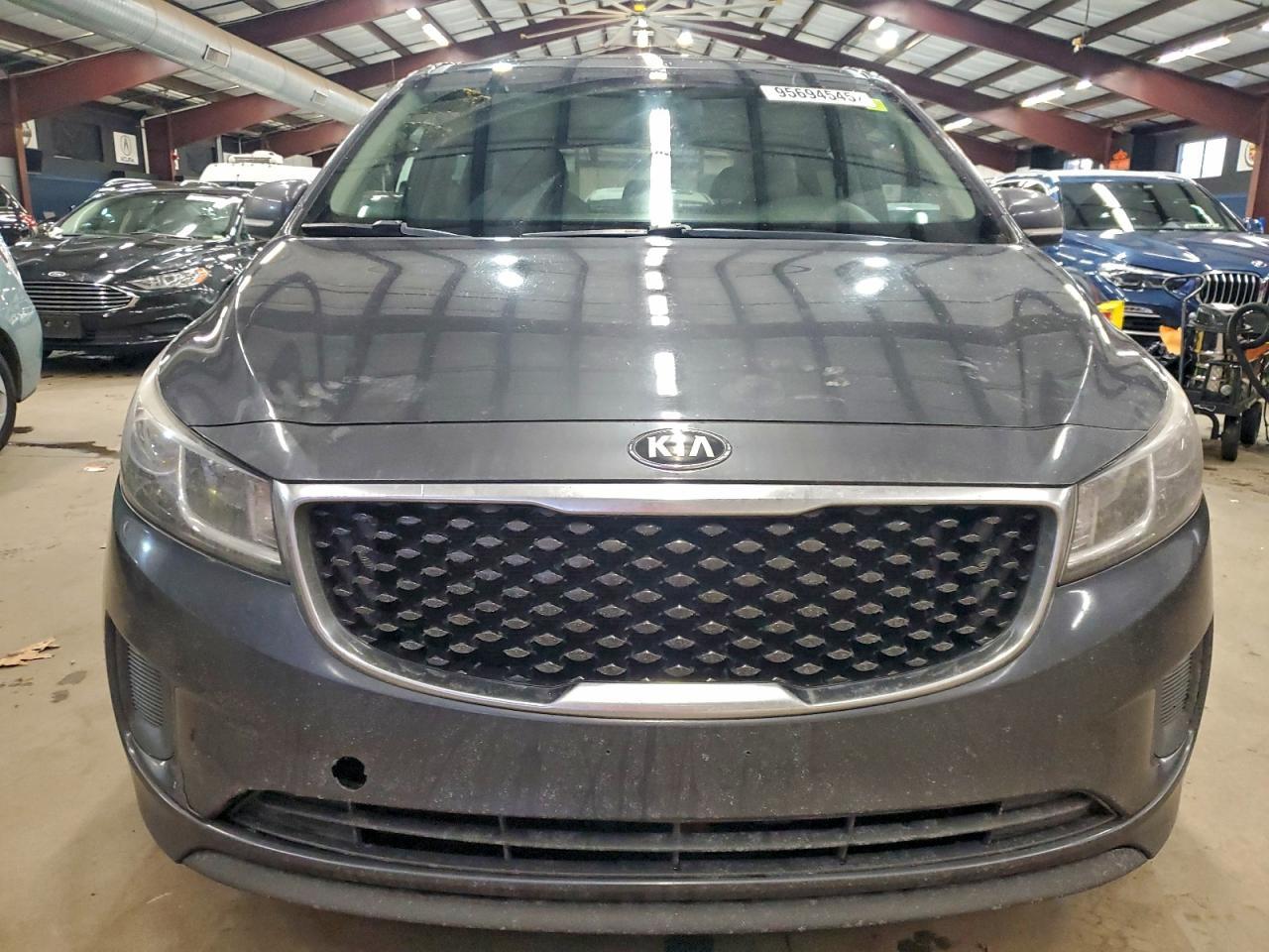 2016 KIA SEDONA