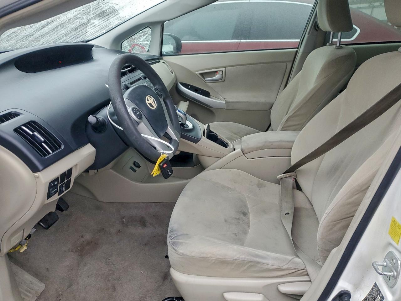 2011 TOYOTA PRIUS