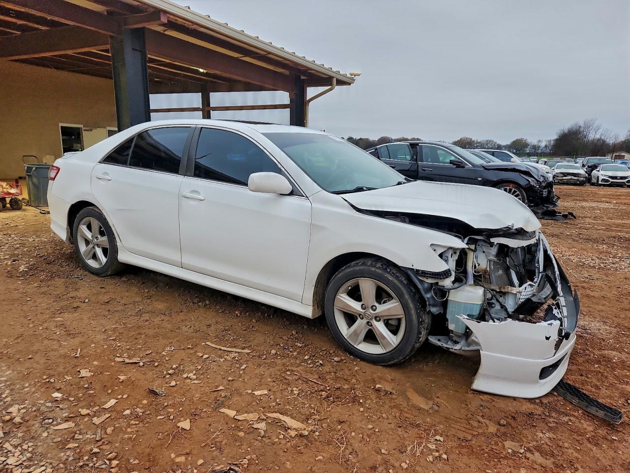 2011 TOYOTA CAMRY