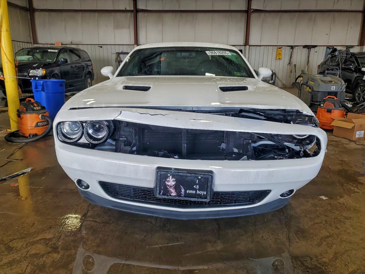2016 DODGE Challenger
