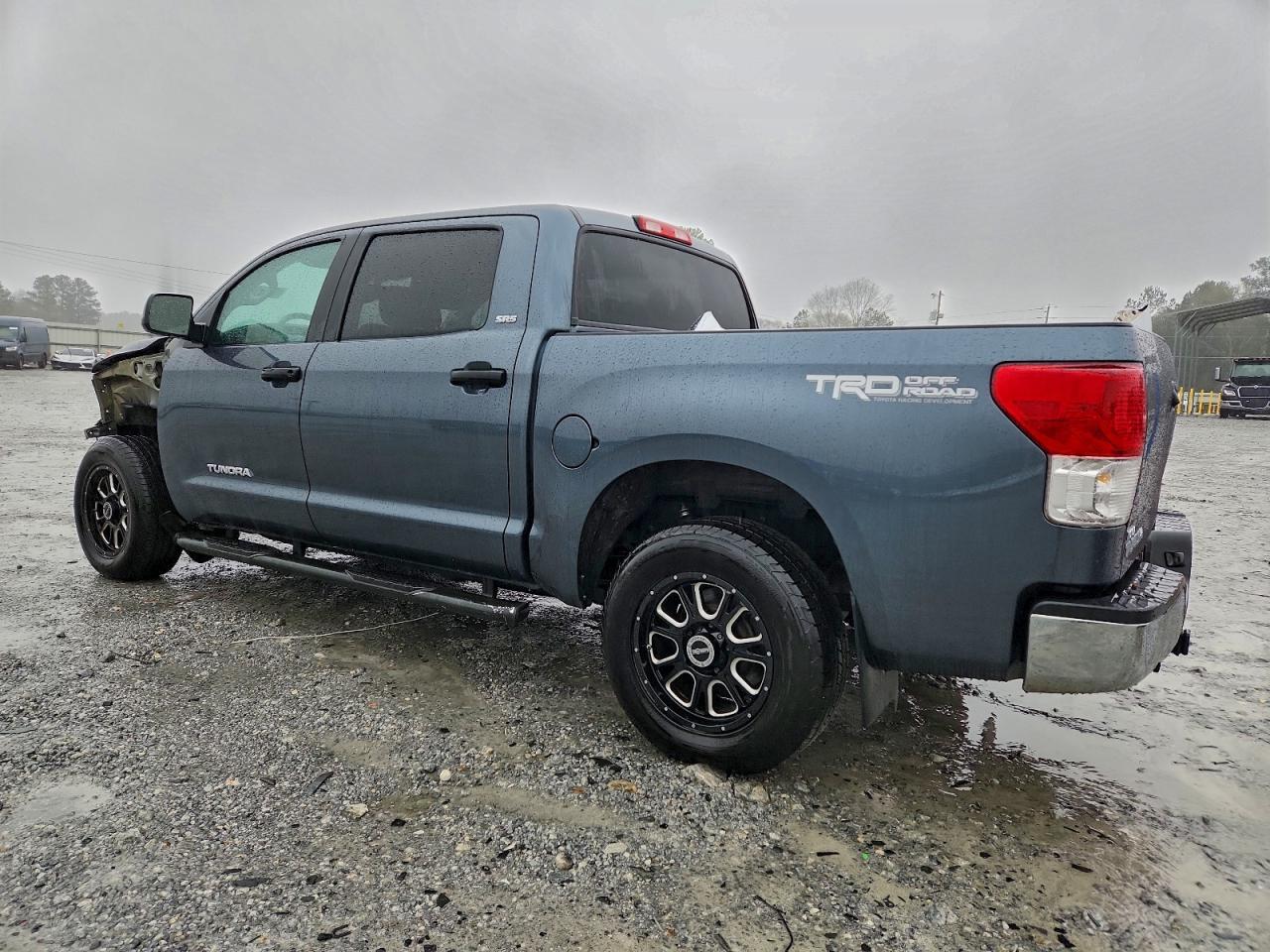 2010 TOYOTA TUNDRA