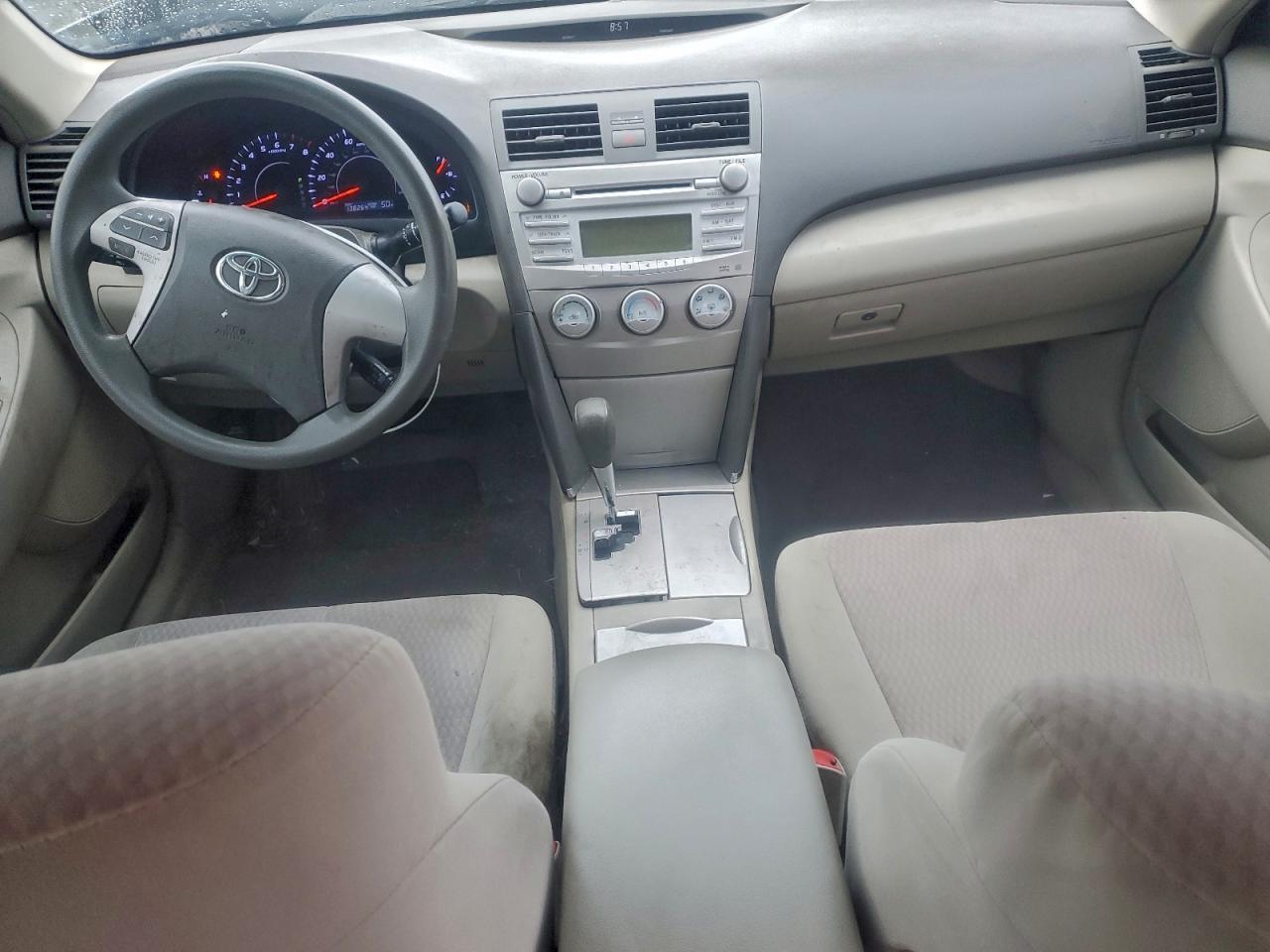 2011 TOYOTA CAMRY