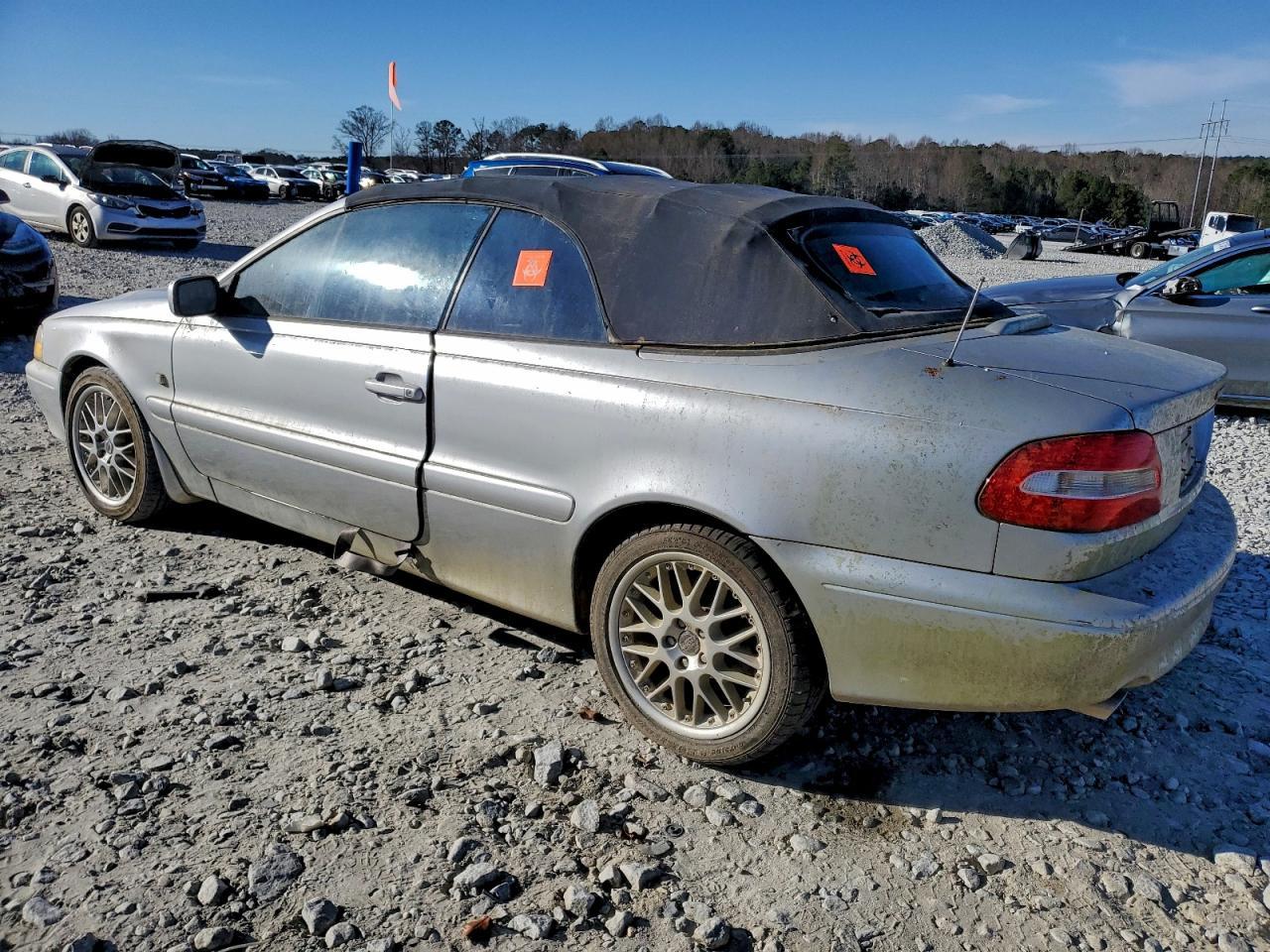 2004 VOLVO C70