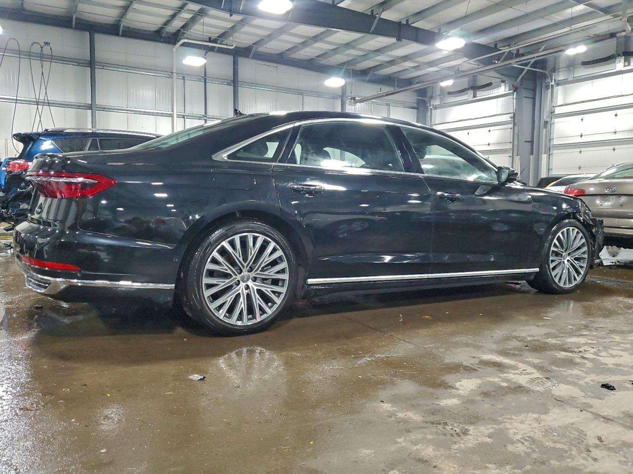 2019 AUDI A8