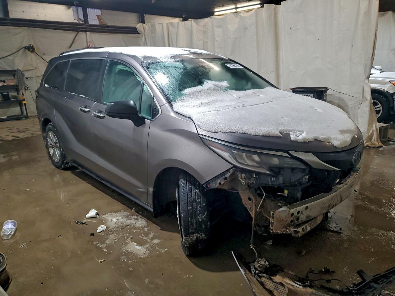 2022 TOYOTA SIENNA