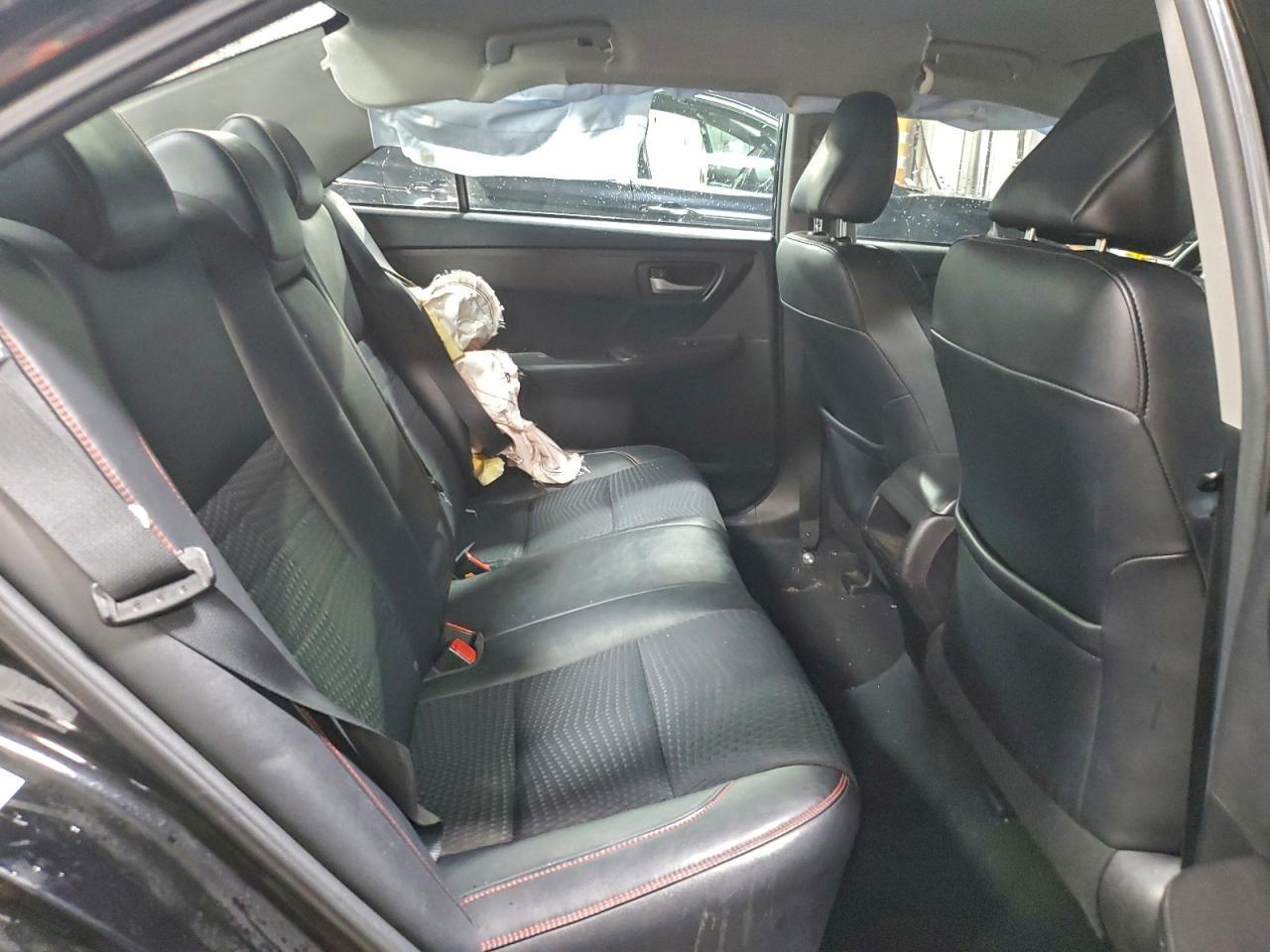 2015 TOYOTA CAMRY