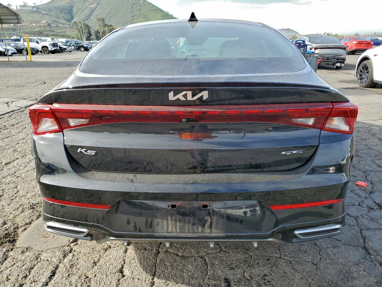 2022 KIA K5