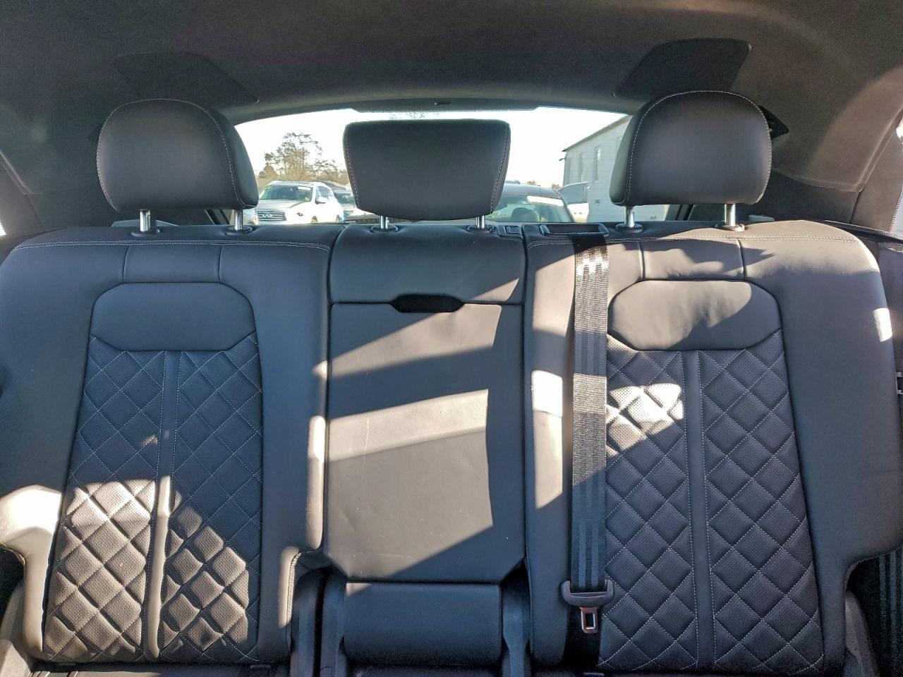 2025 AUDI SQ8