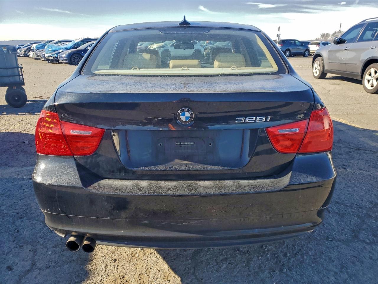 2011 BMW 3 SERIES