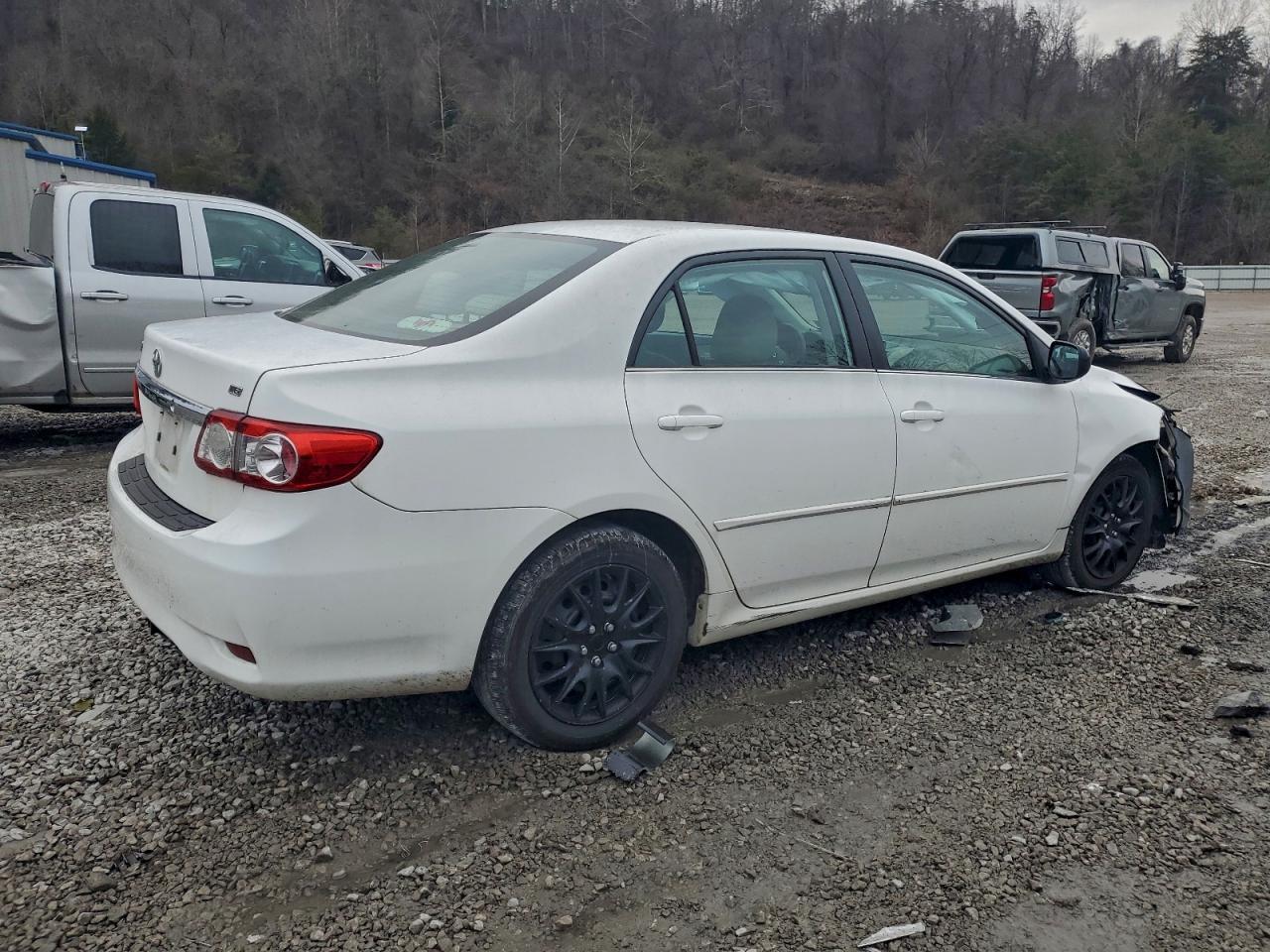 2013 TOYOTA COROLLA
