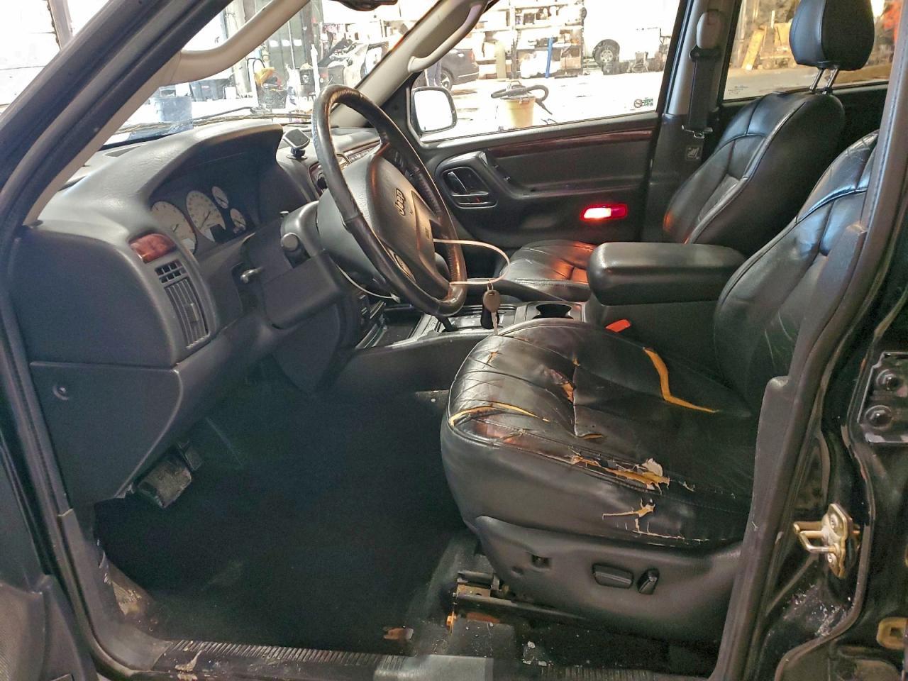 2002 JEEP Grand Cherokee