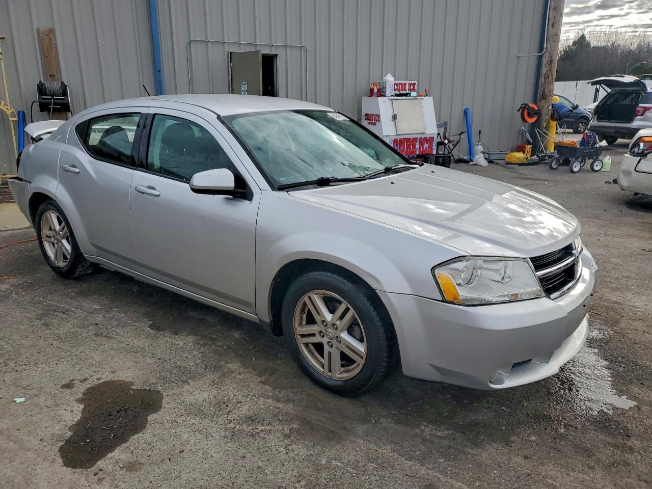 2009 DODGE Avenger