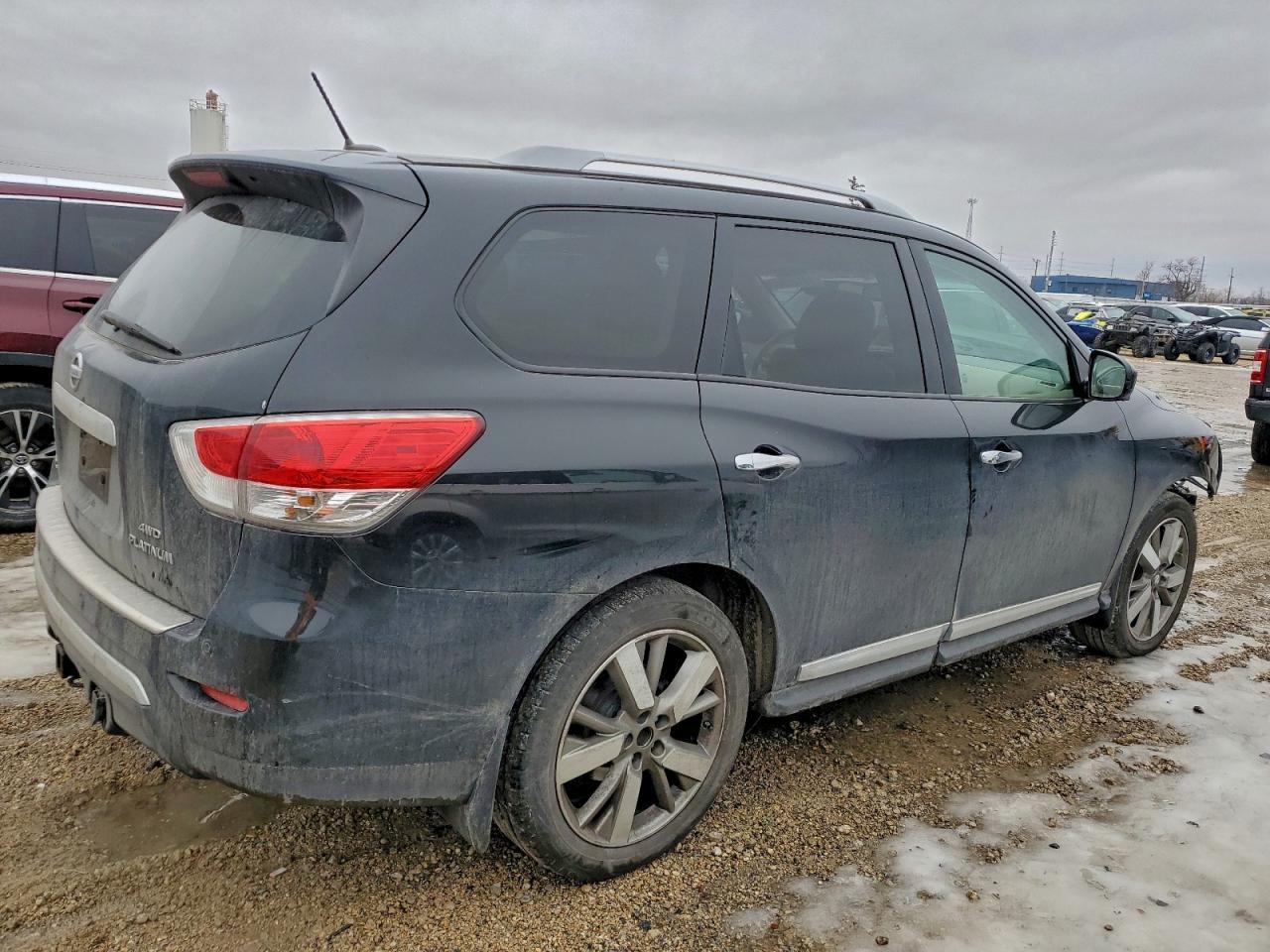 2015 NISSAN PATHFINDER
