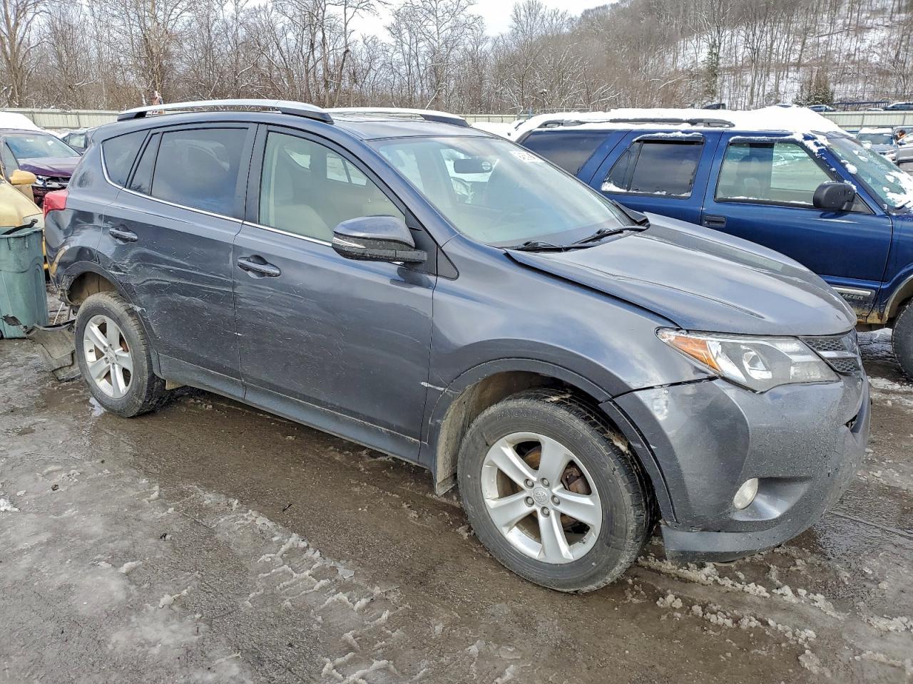 2014 TOYOTA RAV4
