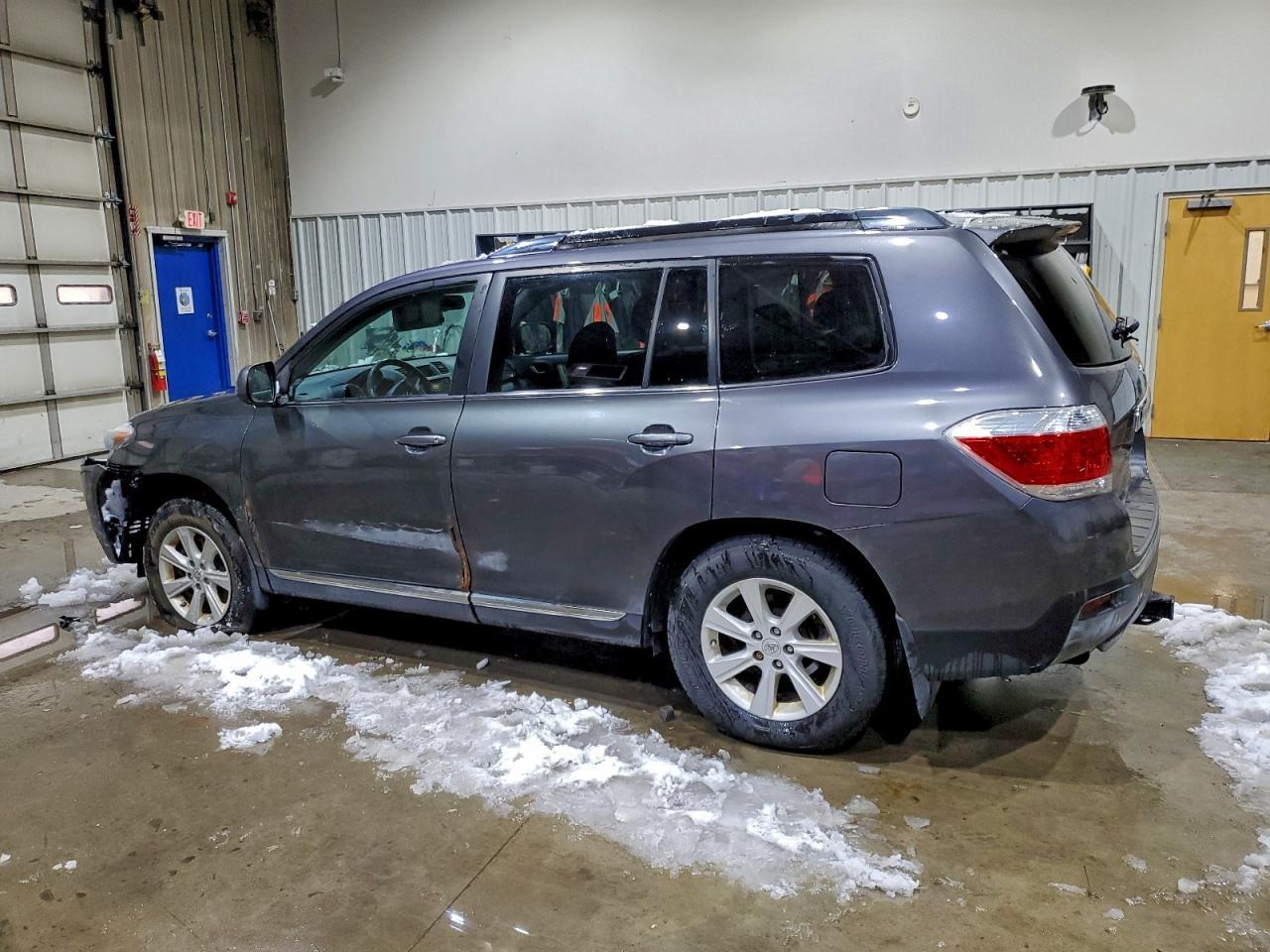 2013 TOYOTA HIGHLANDER