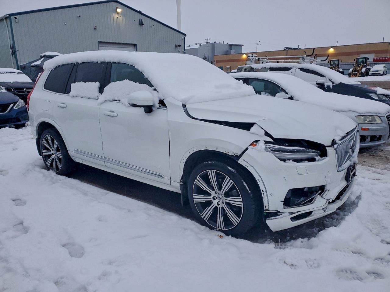 2024 VOLVO XC90