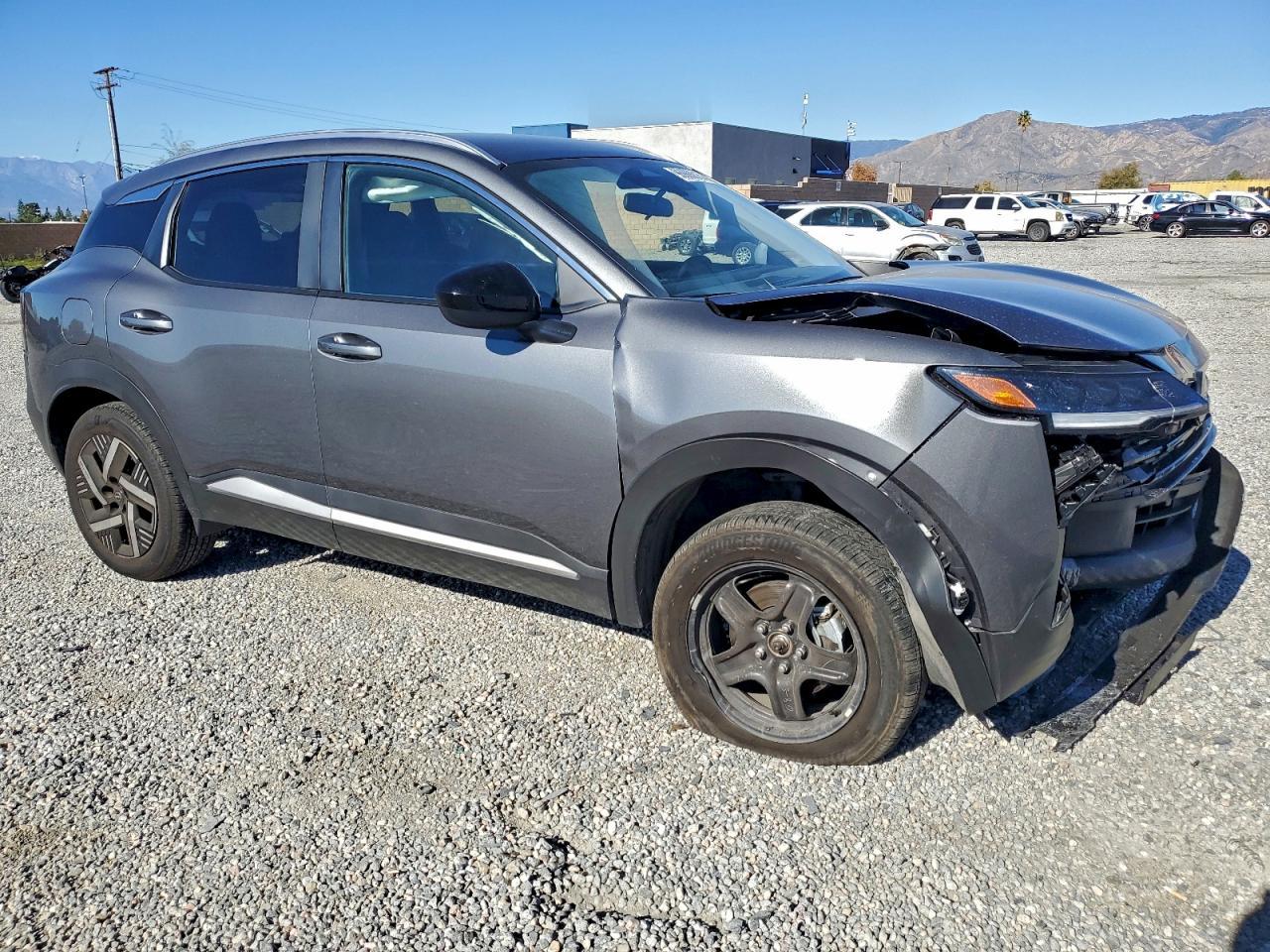 2026 NISSAN KICKS