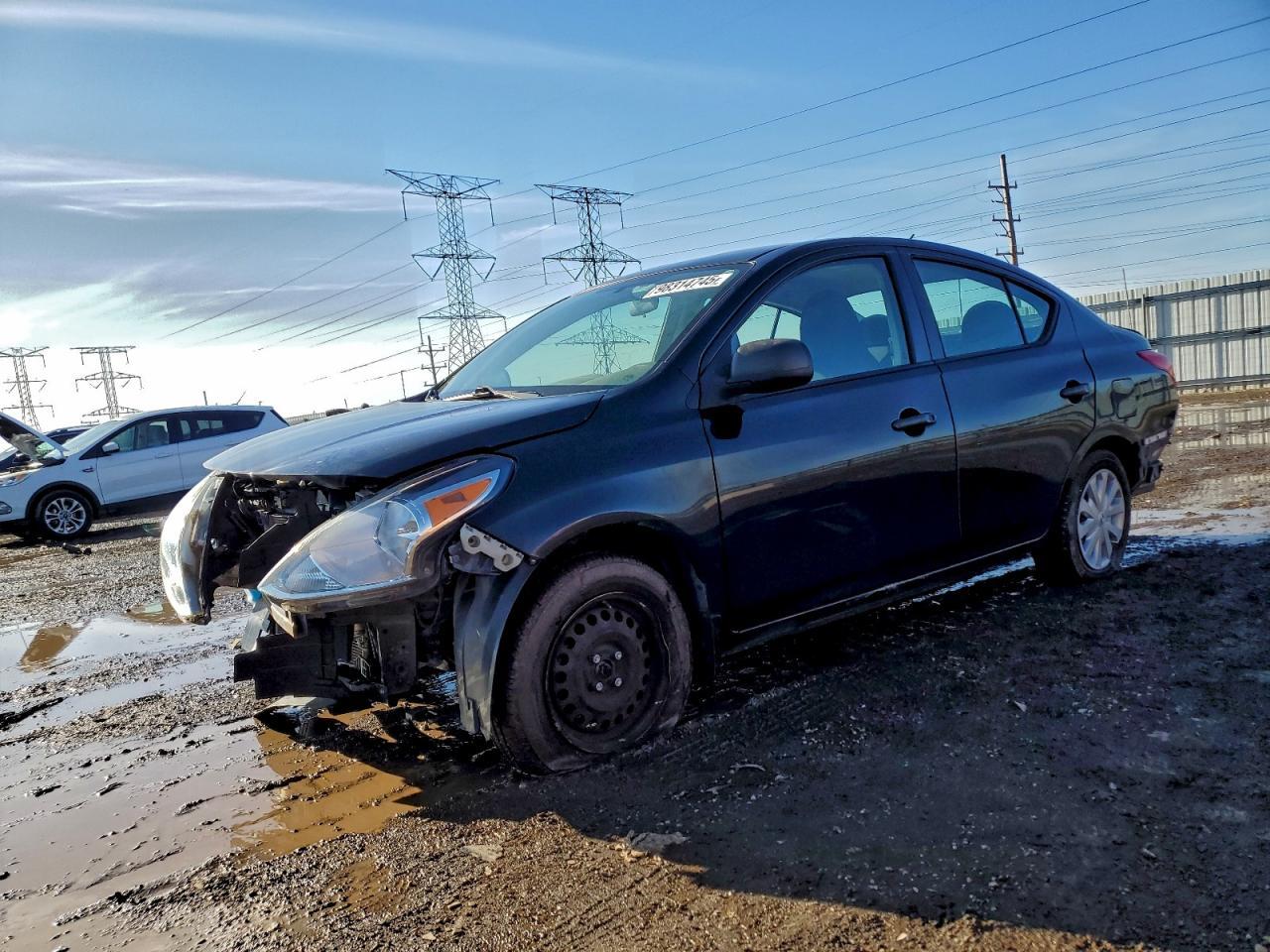 2015 NISSAN VERSA