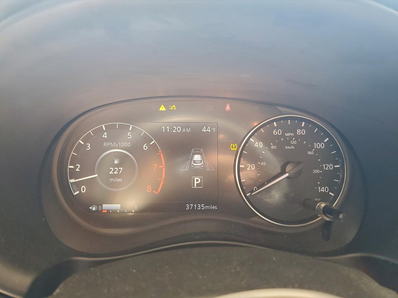 2023 NISSAN KICKS
