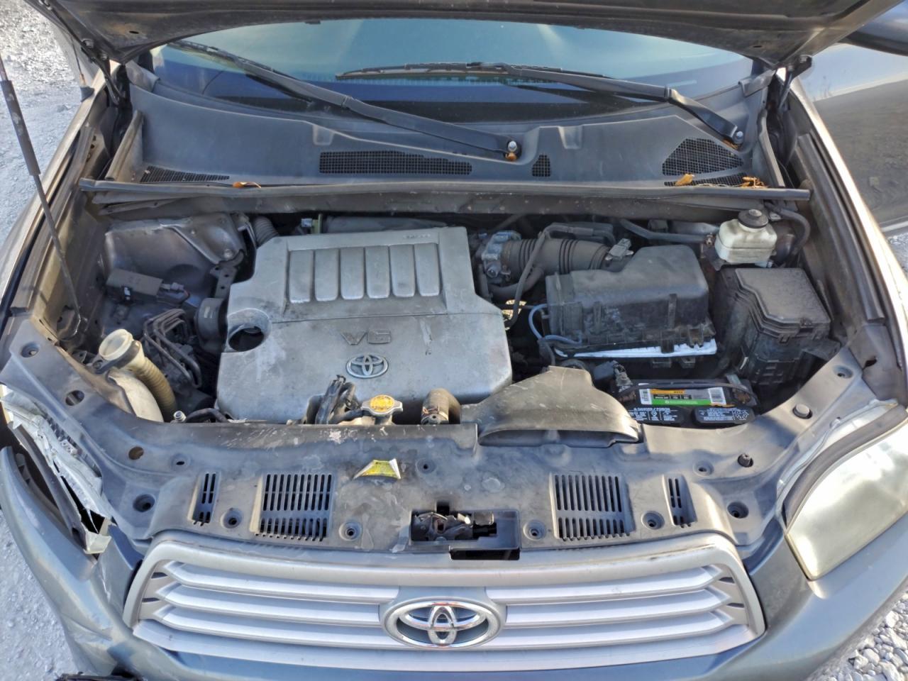 2010 TOYOTA HIGHLANDER