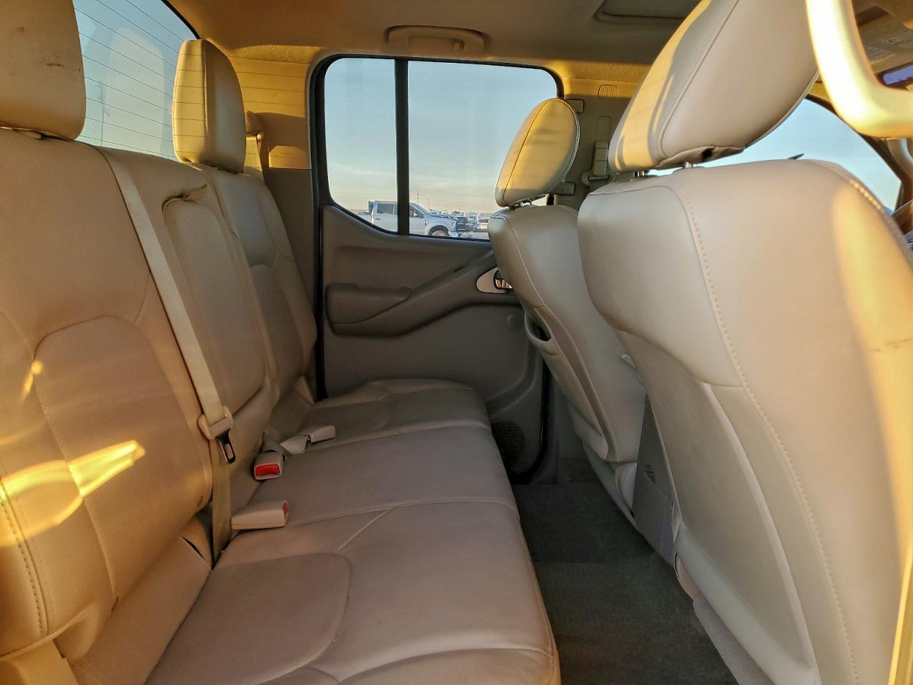 2012 NISSAN Frontier