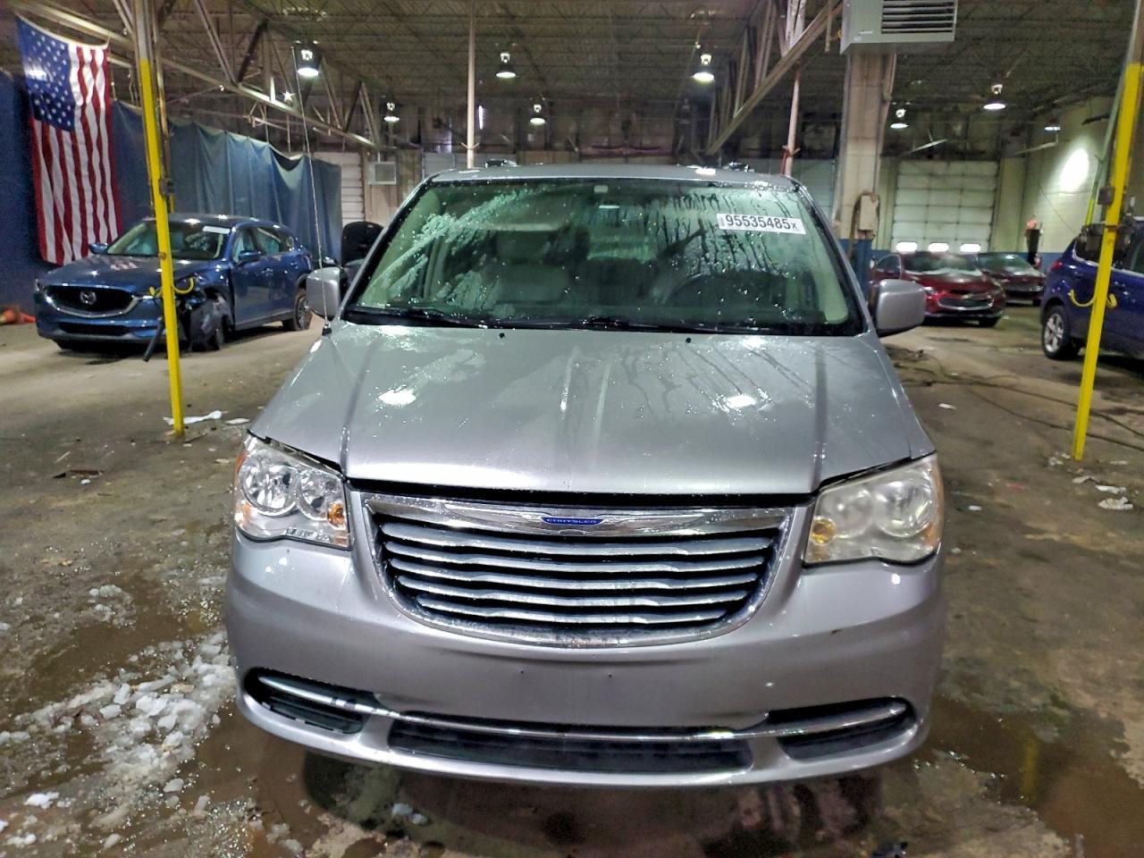 2016 CHRYSLER Town & Country