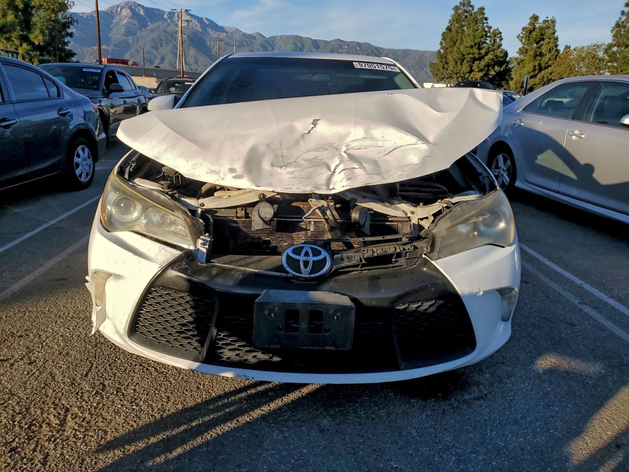 2015 TOYOTA CAMRY