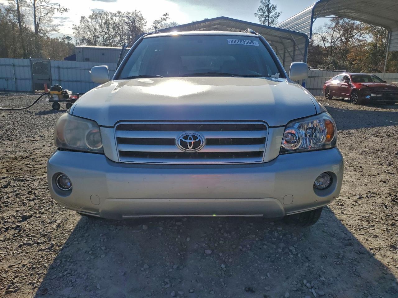 2006 TOYOTA HIGHLANDER