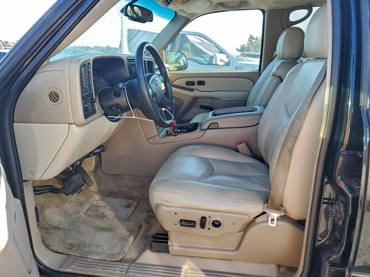 2003 CHEVROLET Suburban