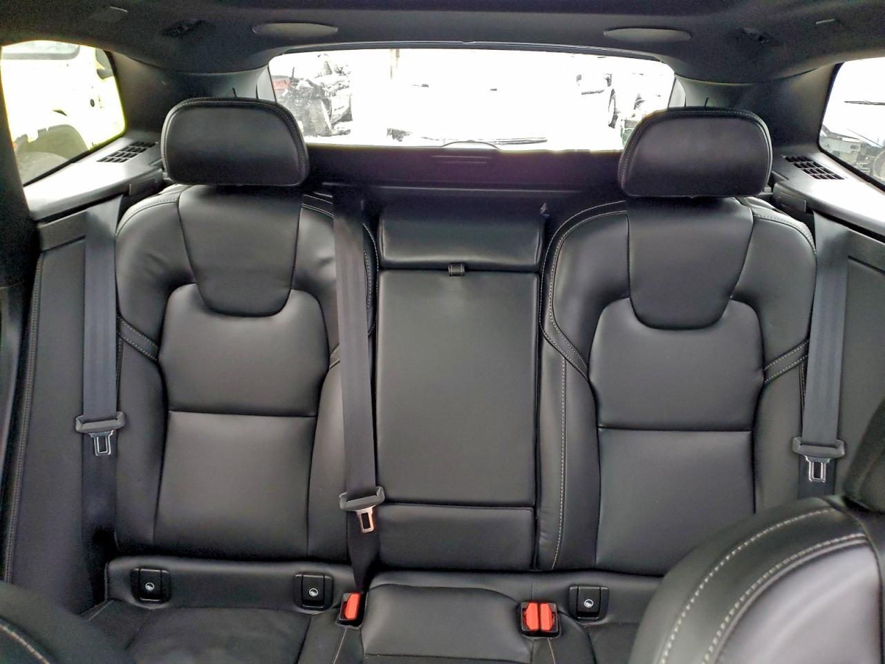 2024 VOLVO XC60