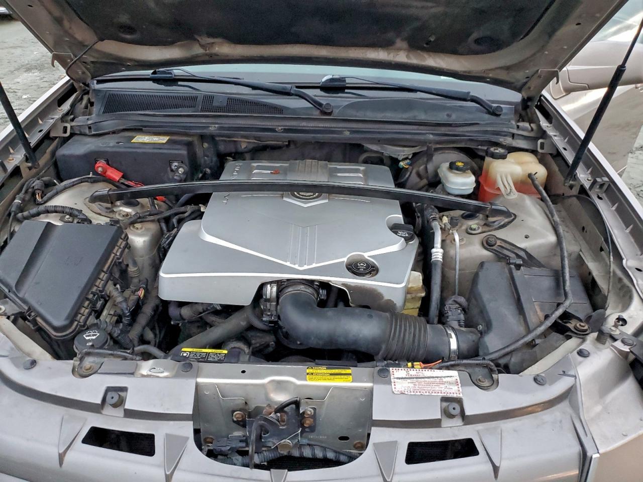 2004 CADILLAC SRX