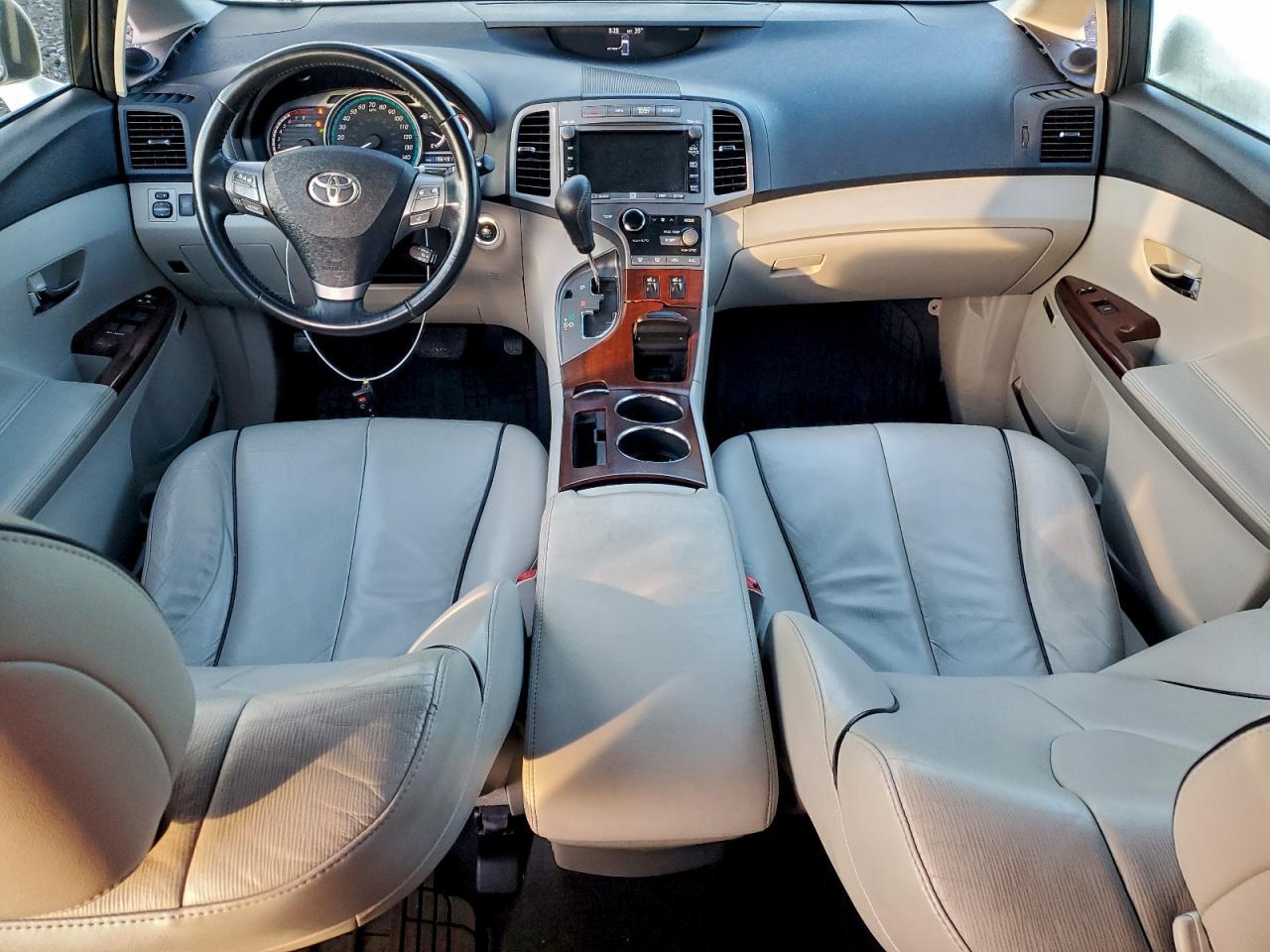 2010 TOYOTA VENZA
