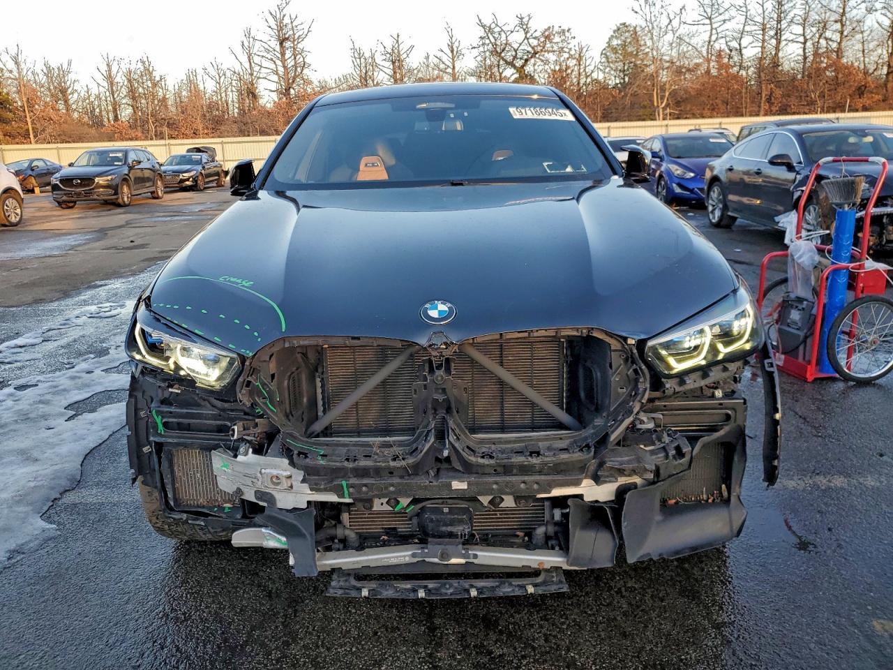 2022 BMW X6