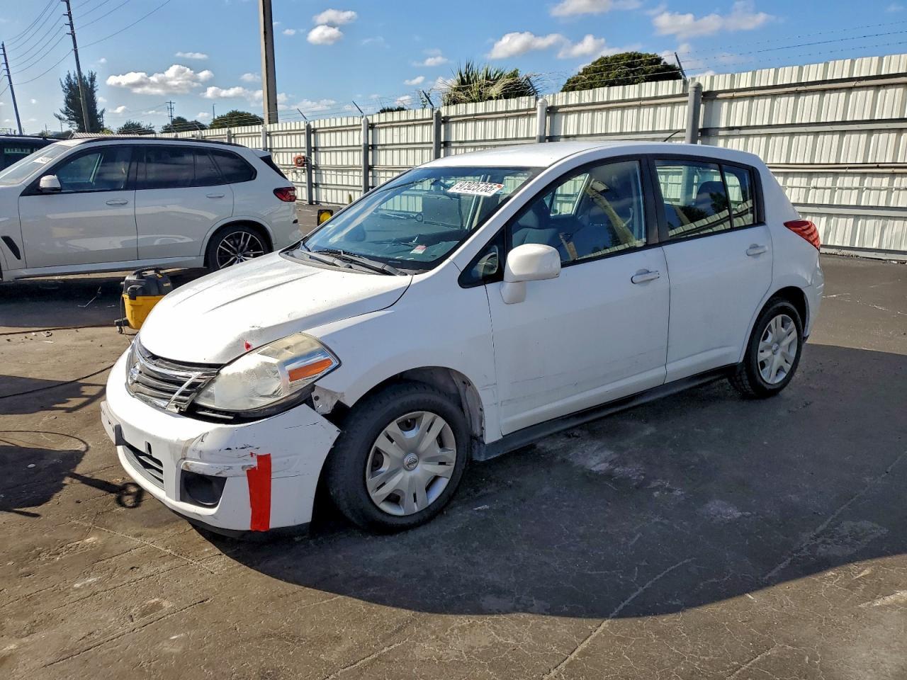2011 NISSAN VERSA