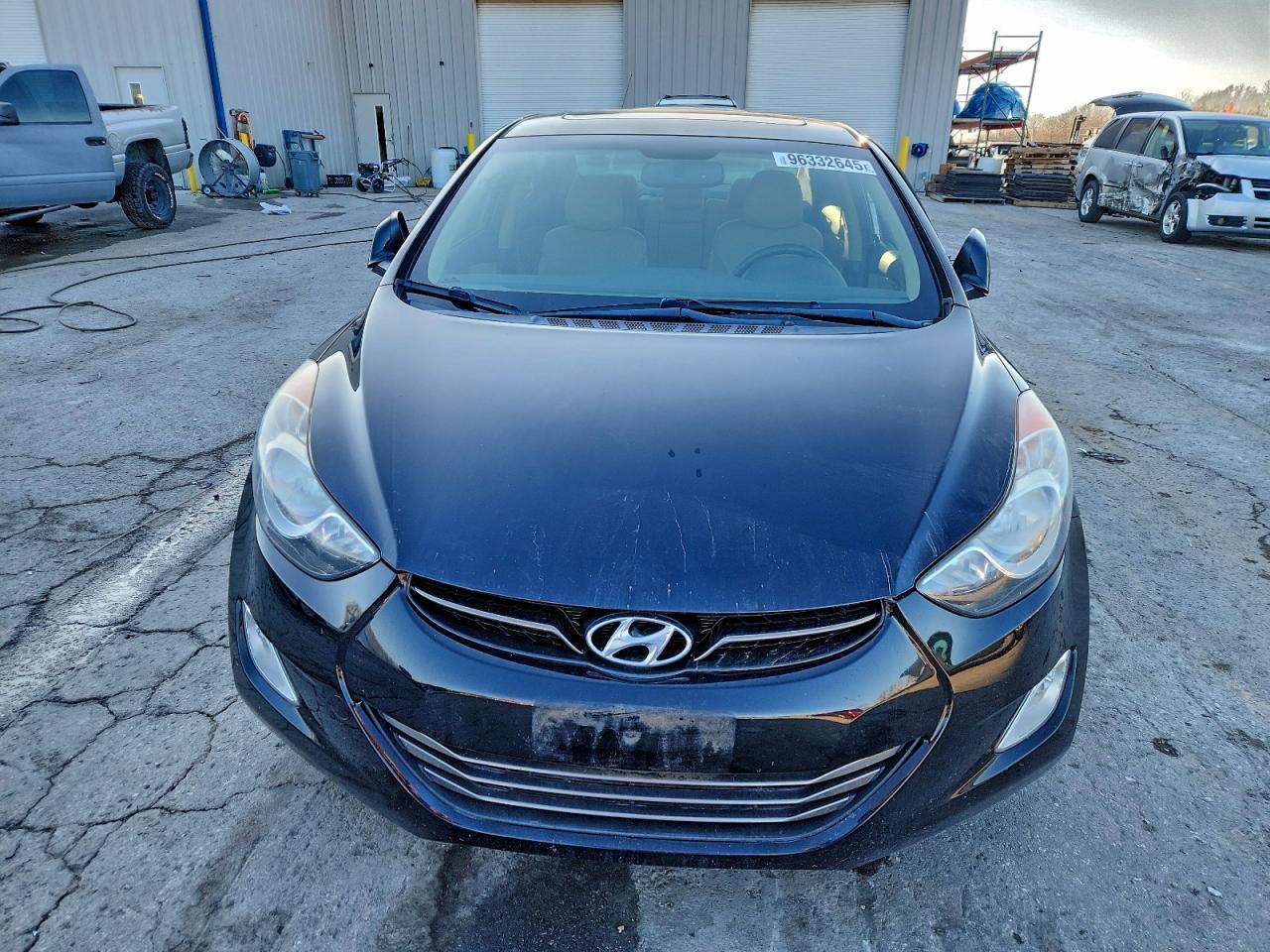 2012 HYUNDAI ELANTRA