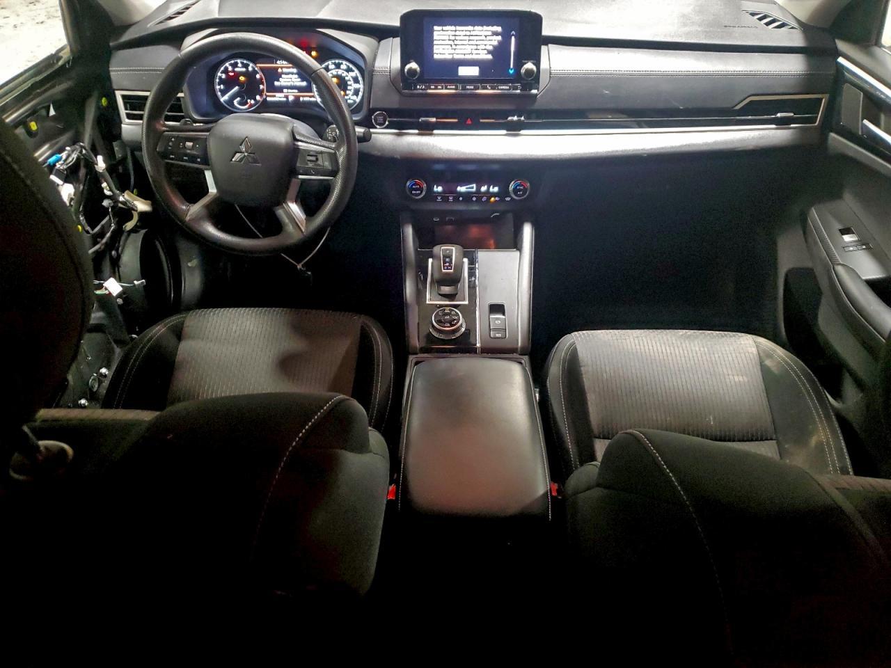 2022 MITSUBISHI outlander