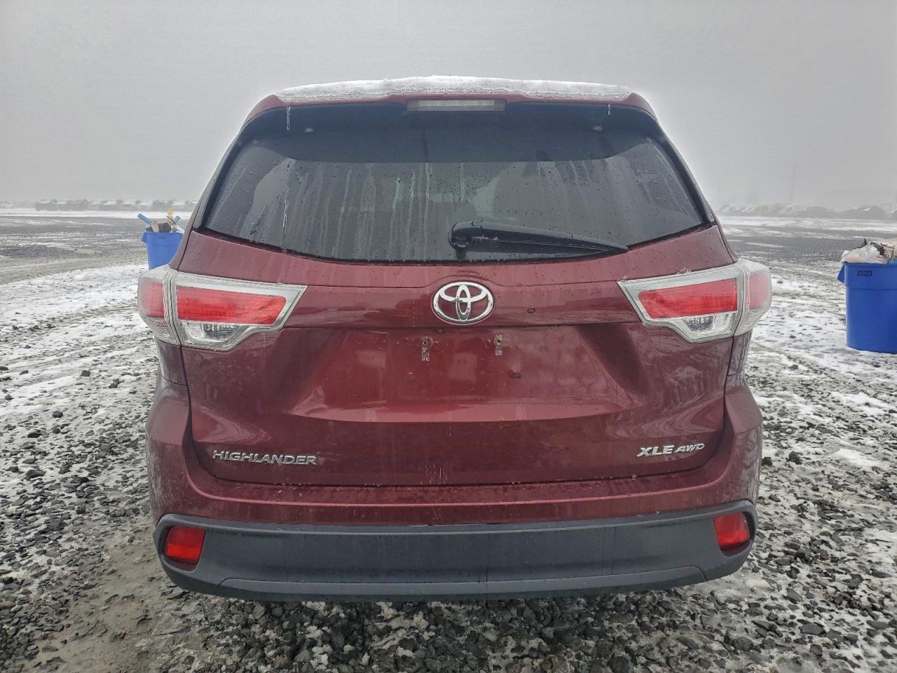 2015 TOYOTA HIGHLANDER