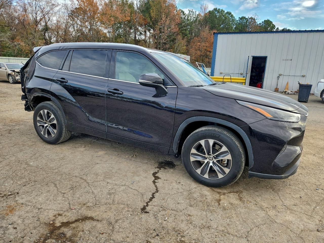 2022 TOYOTA HIGHLANDER